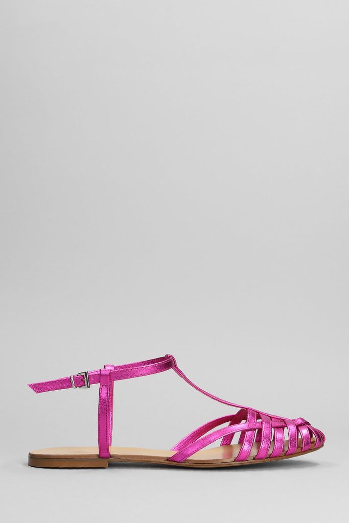 Flats In Fuxia Leather