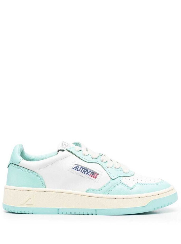 Medalist Low White And Light Blue Panelled Sneakers In Leather Woman Autry