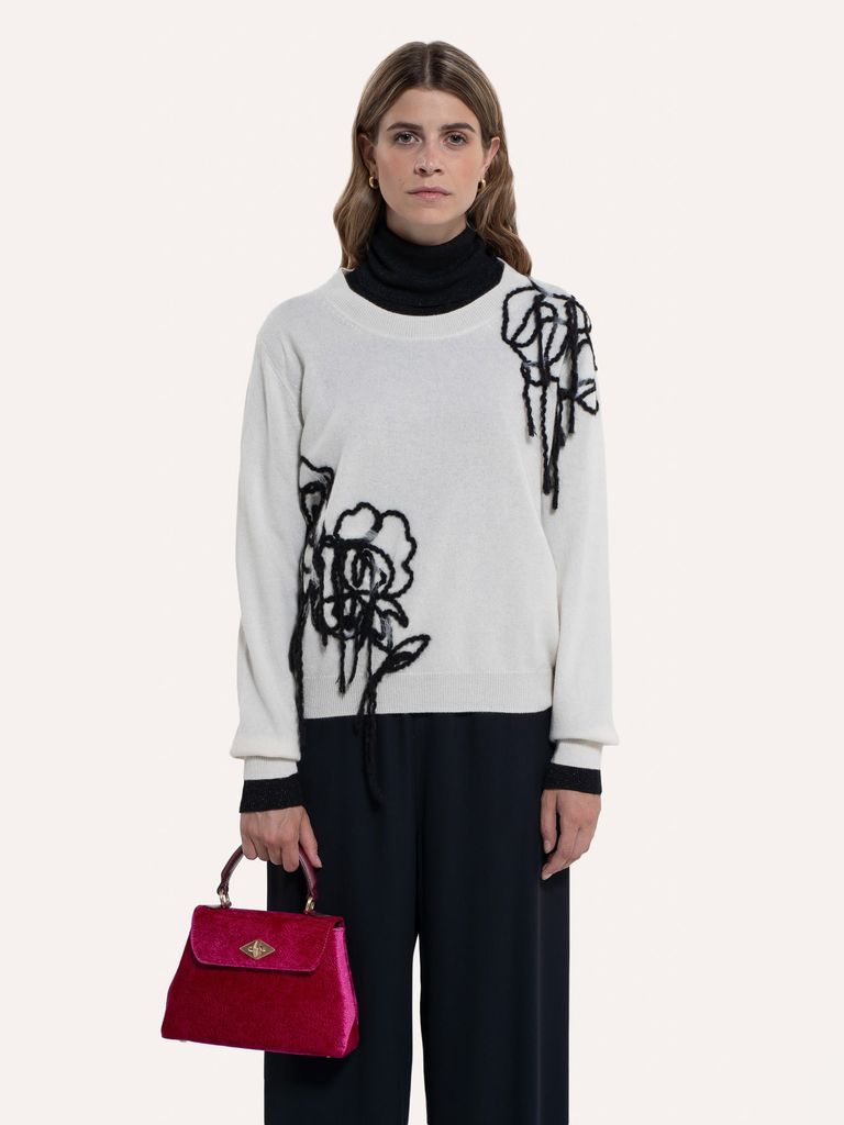 Pullover With Floral Embroidery