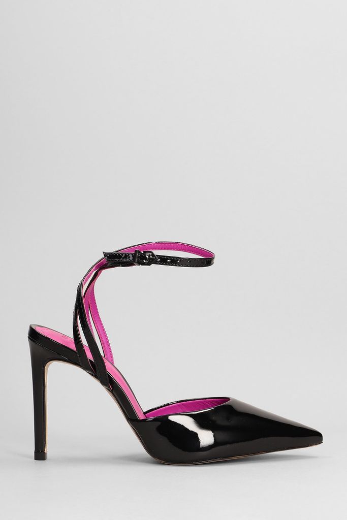 Pumps In Black Patent Leather