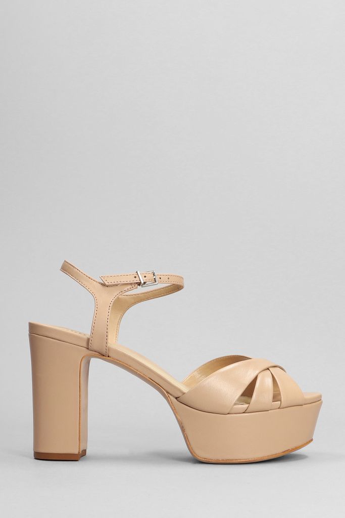 Sandals In Beige Leather