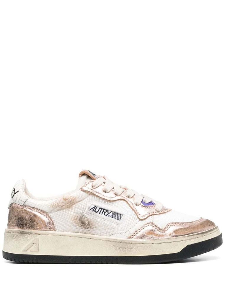 White Distressed Effect Medalist Low Top Sneakers In Cow Leather