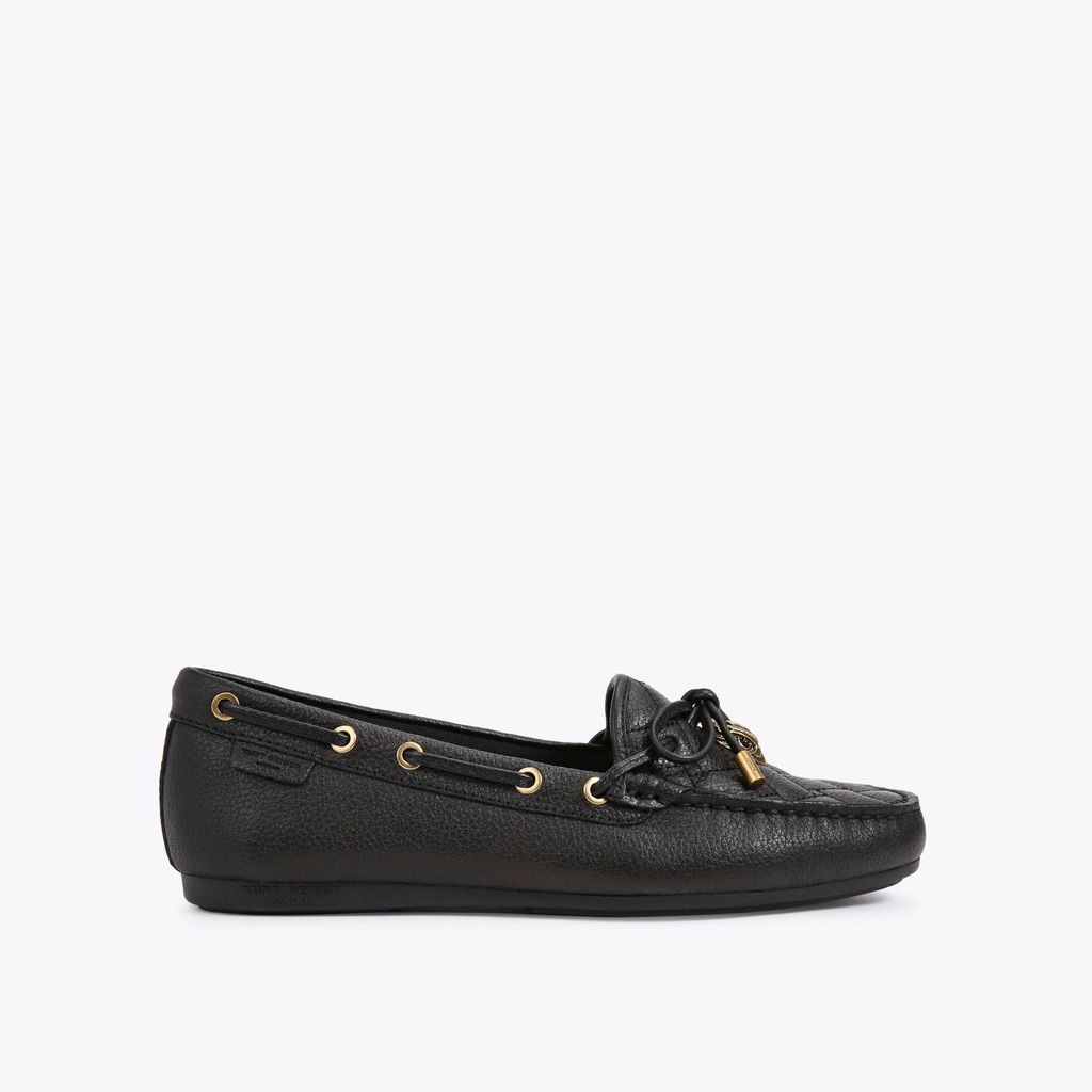 Women's Flat Shoe Black Leather Eagle Moccasin