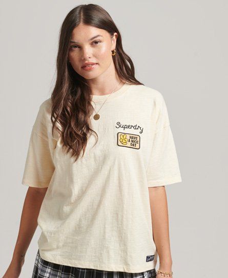 Women's 90s Logo Patch Loose Fit T-Shirt Cream / Oatmeal - Size: 16