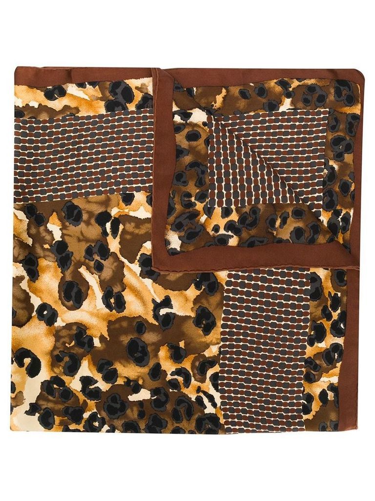 Yves Saint Laurent Pre-Owned animal print scarf - Brown