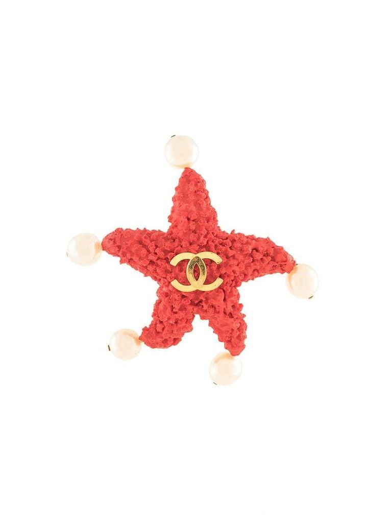 Chanel Pre-Owned CC star fish brooch - Red