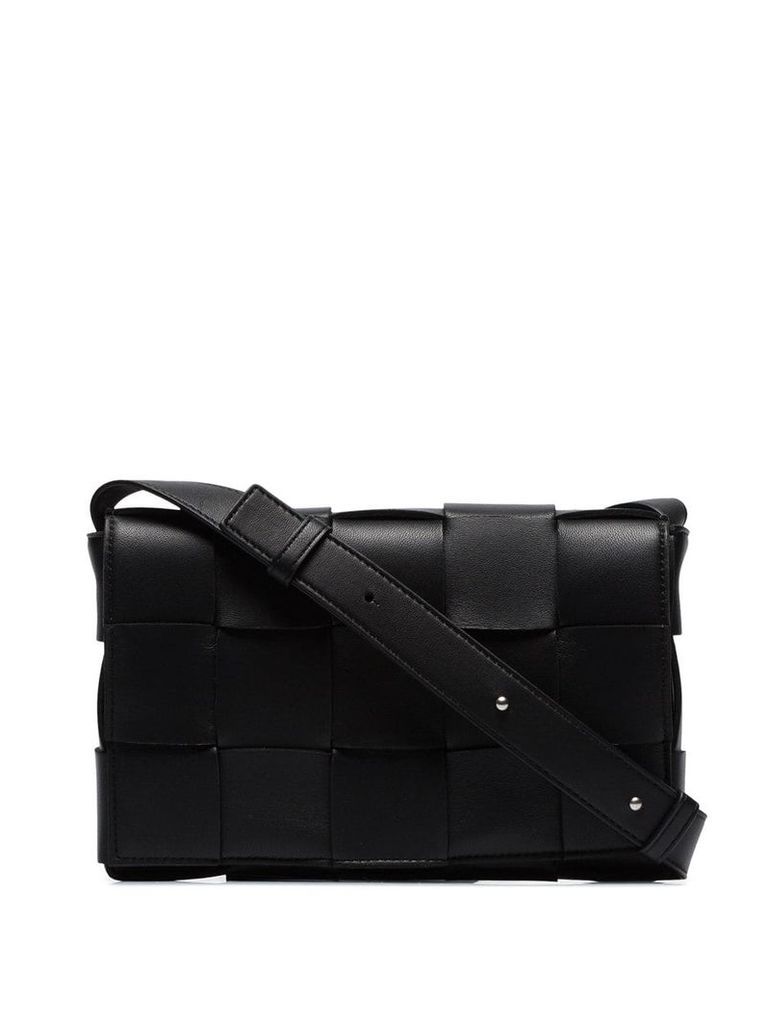 Bottega Veneta Maxi Intreccio shoulder bag - Black