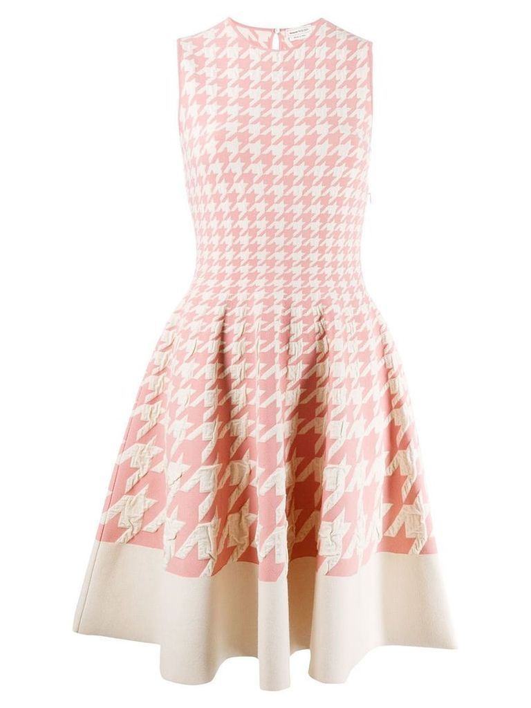 Alexander McQueen houndstooth print pleated dress - White