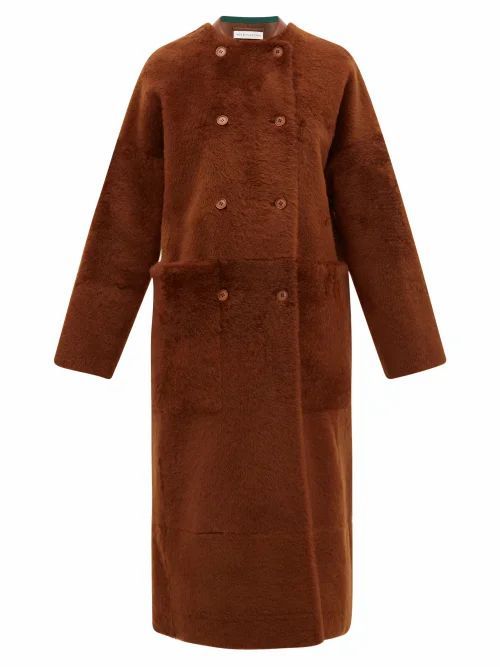 Inès & Maréchal - Georges Collarless Shearling Coat - Womens - Mid Brown