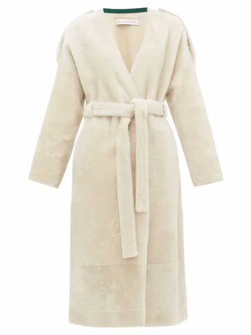 Inès & Maréchal - Genie Belted Shearling Coat - Womens - White