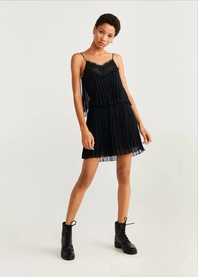 Lace pleated dress