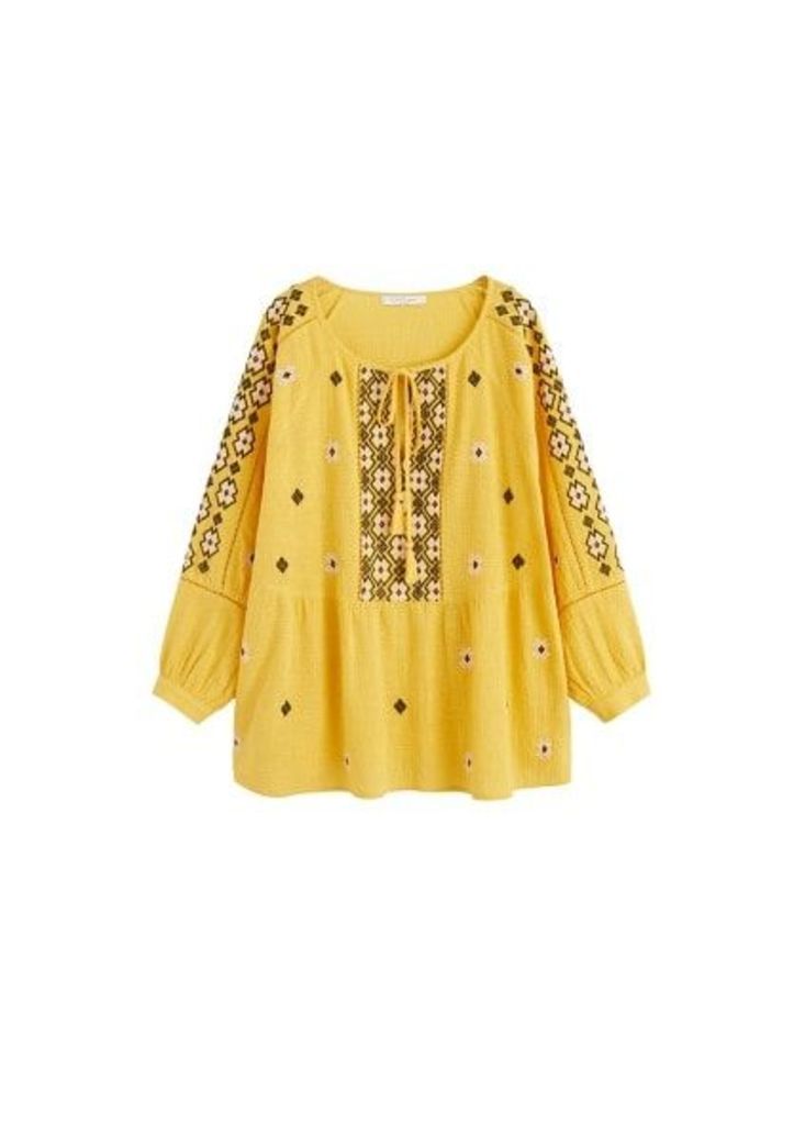 Pompoms embroidered blouse