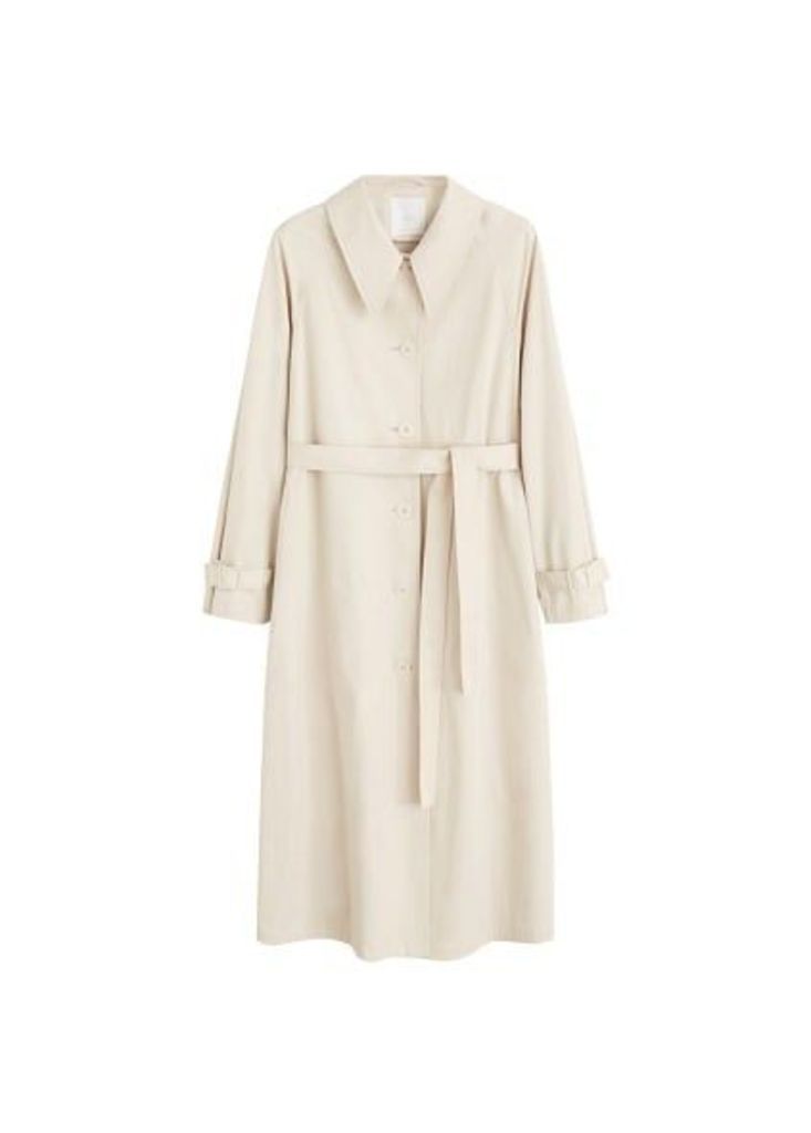 Buttoned long trench