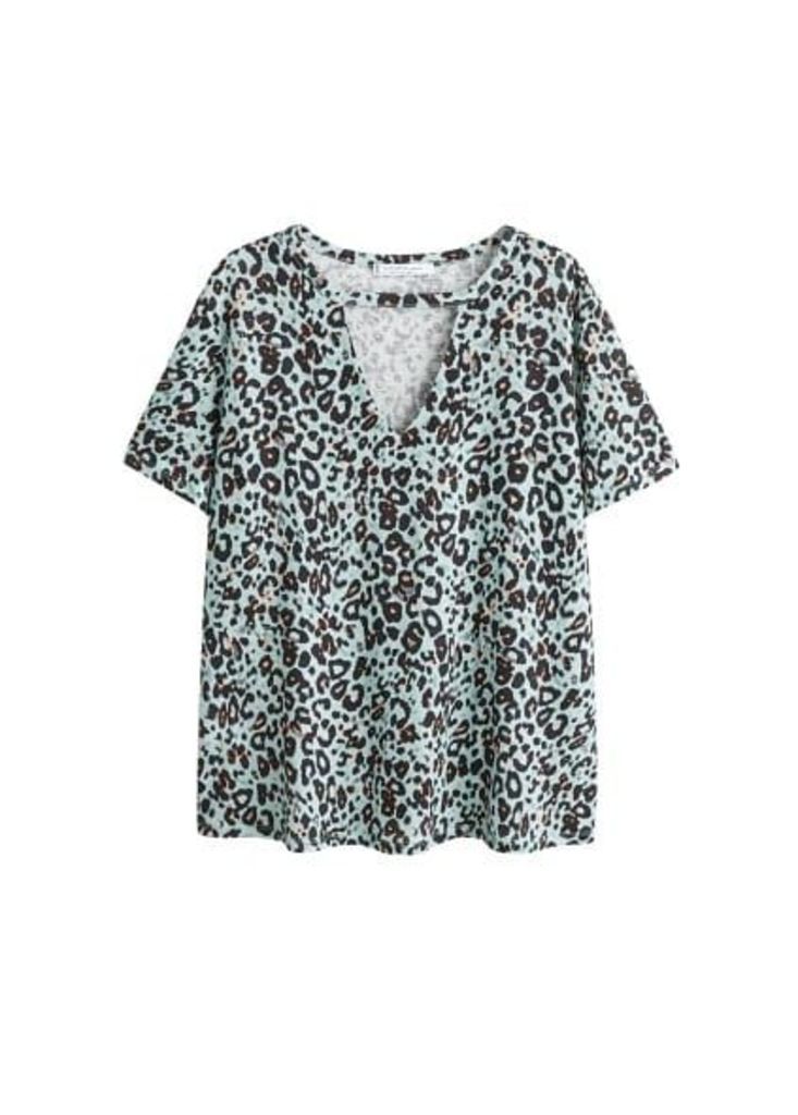 Leopard-print t-shirt