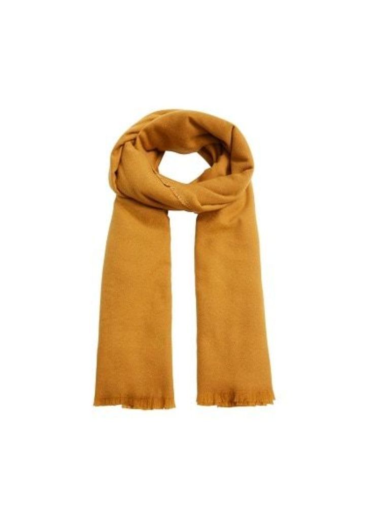 Fringes knit scarf