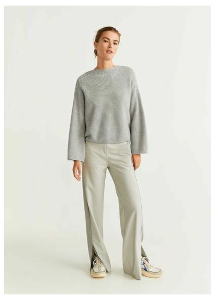 Cable-knit 100% cashmere sweater