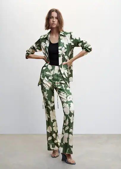 Flared floral-print trousers green - Woman - 6 - MANGO