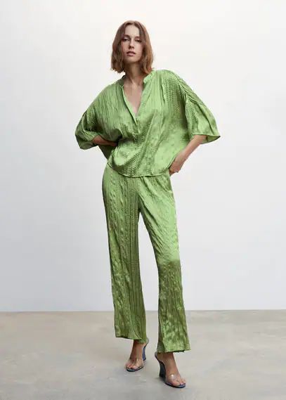 Satin pleated blouse green - Woman - 4 - MANGO