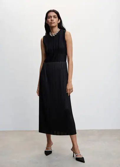 Pleated long dress black - Woman - 6 - MANGO