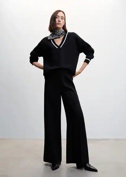 Contrasting V-neck sweater black - Woman - XS - MANGO