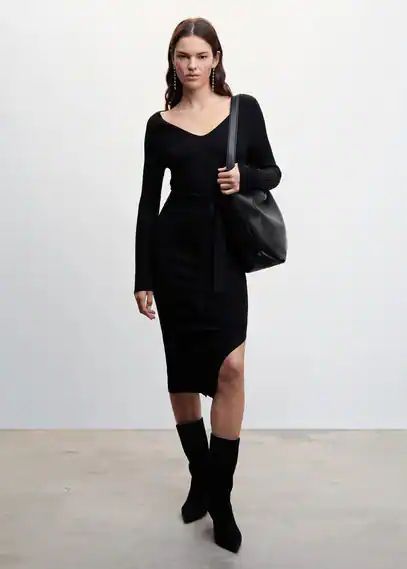 V-neckline dress black - Woman - 8 - MANGO