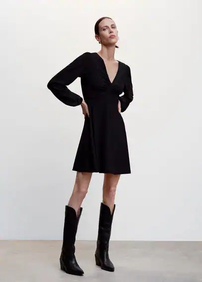 Black dress with knot detail black - Woman - 4 - MANGO
