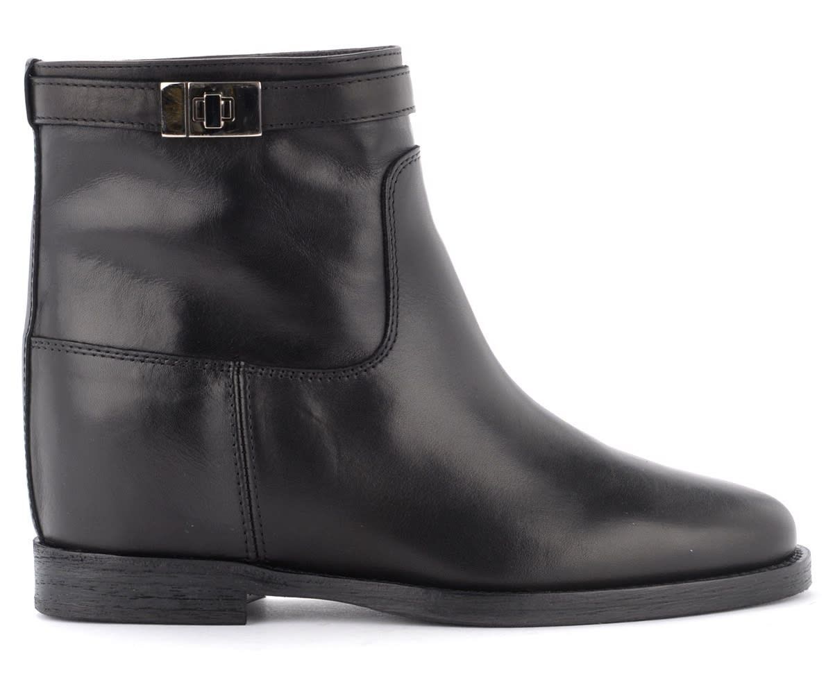 Ankle Boot In Black Leather With Silver Walker