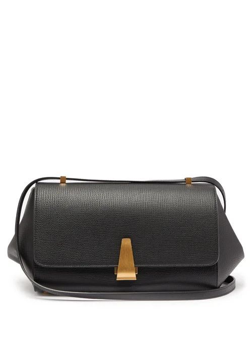Bottega Veneta - The Angle Grained-leather Shoulder Bag - Womens - Black