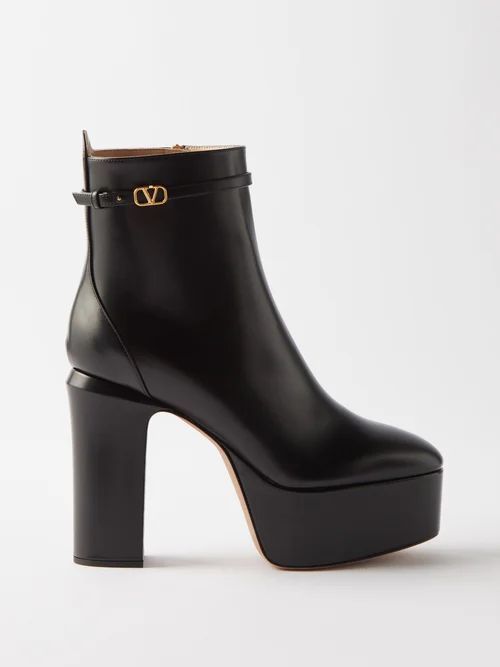 V-logo Leather Platform Boots - Womens - Black