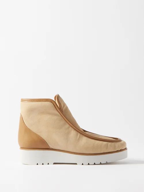 Tyga Shearling-lined Suede Boots - Womens - Beige