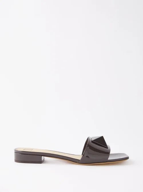 One Stud Patent-leather Flat Sandals - Womens - Dark Brown