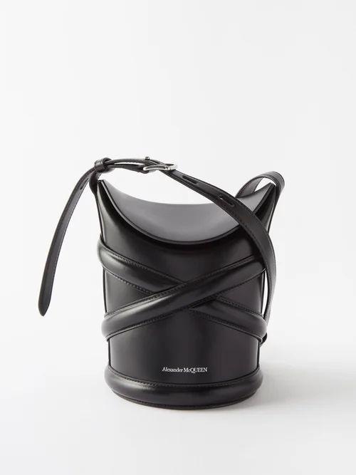The Curve Small Leather Bucket Bag - Womens - Black