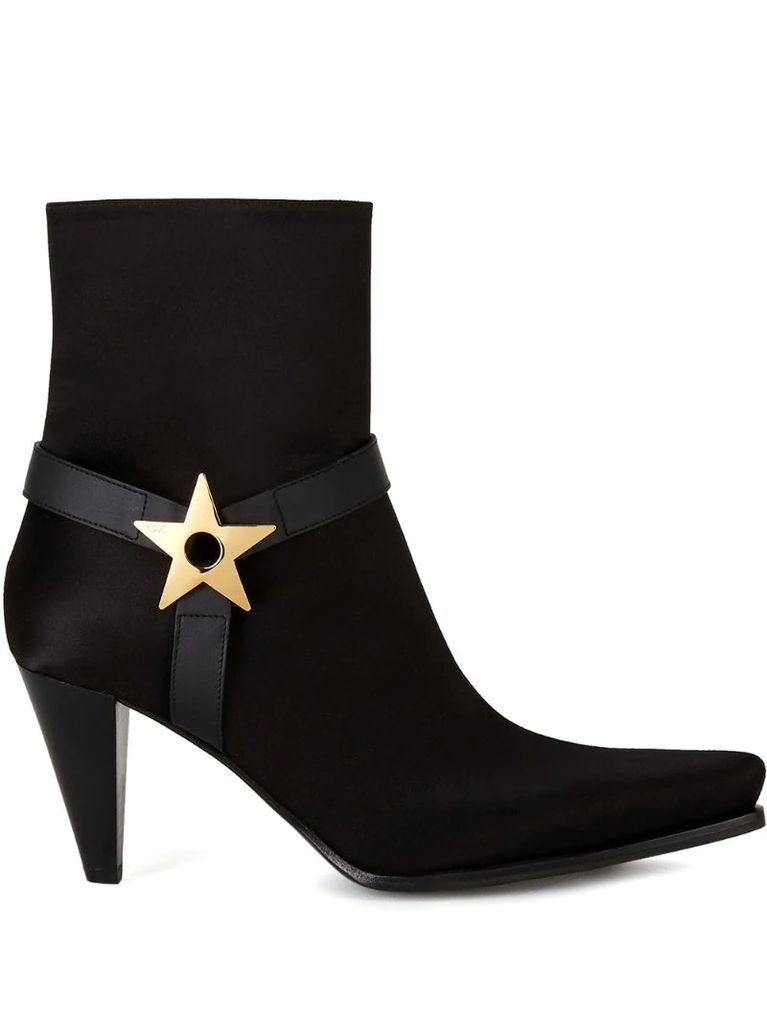 star plaque boots