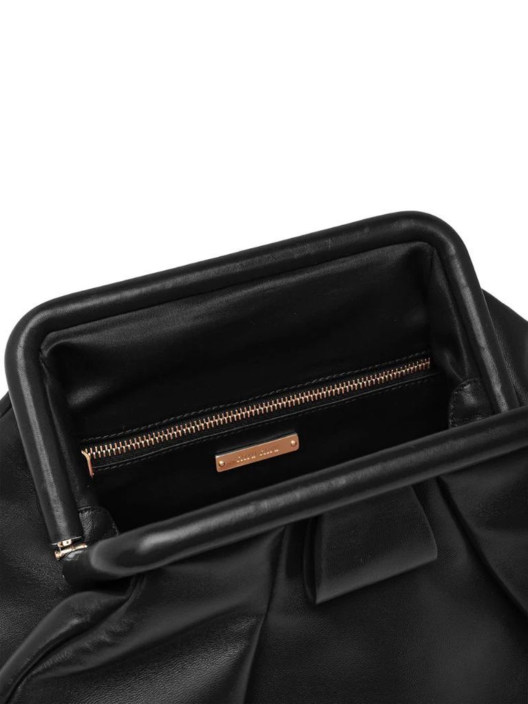 pleated doctor fastening clutch