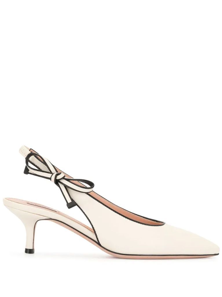 bow-detail pointed pumps