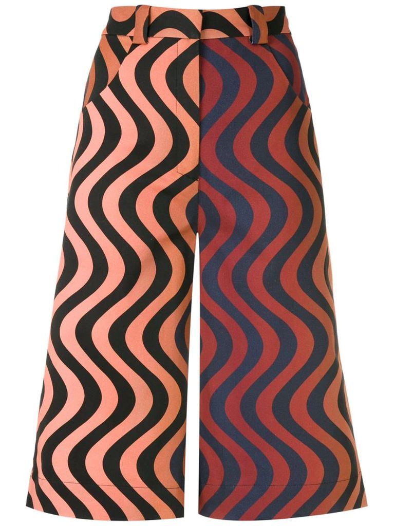 wave print bermuda shorts