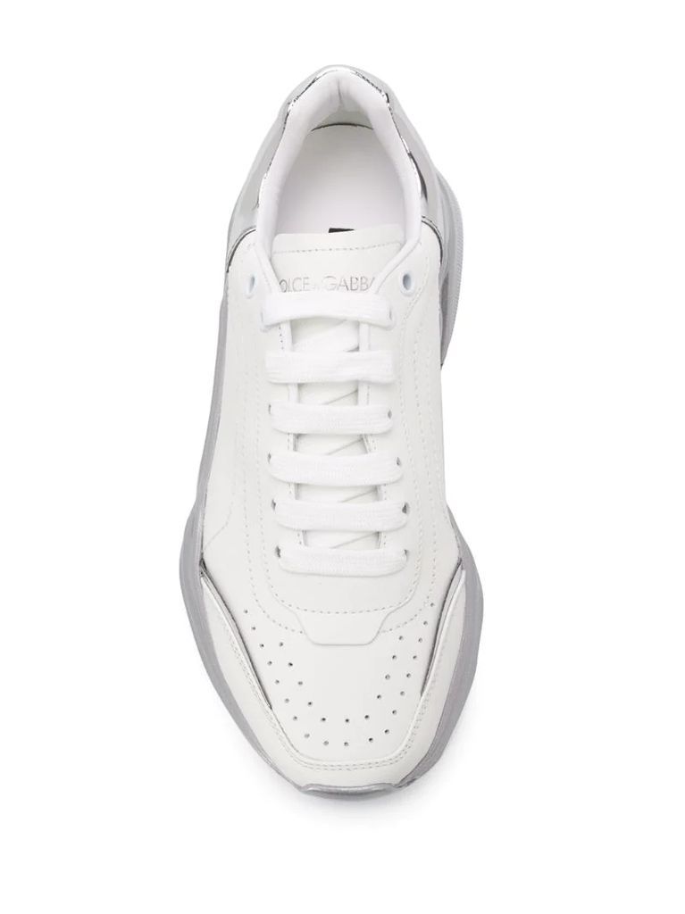 Daymaster low-top sneakers