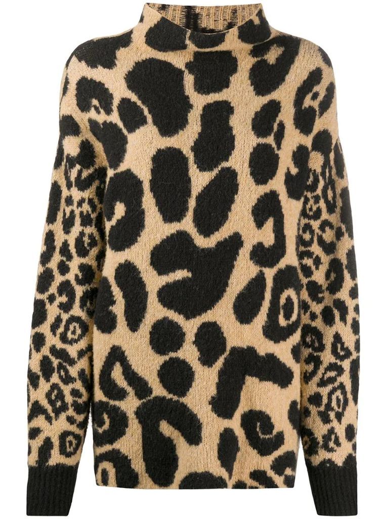 leopard-print jumper