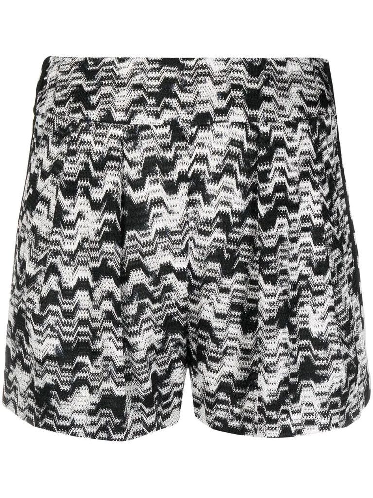 zigzag woven shorts