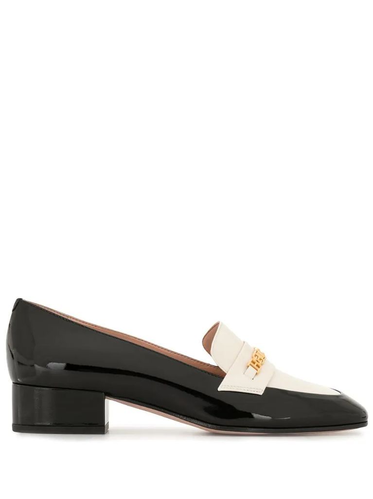 two-tone logo-embellished loafers