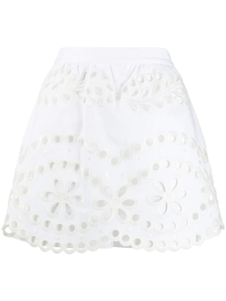 Broderie Anglaise shorts