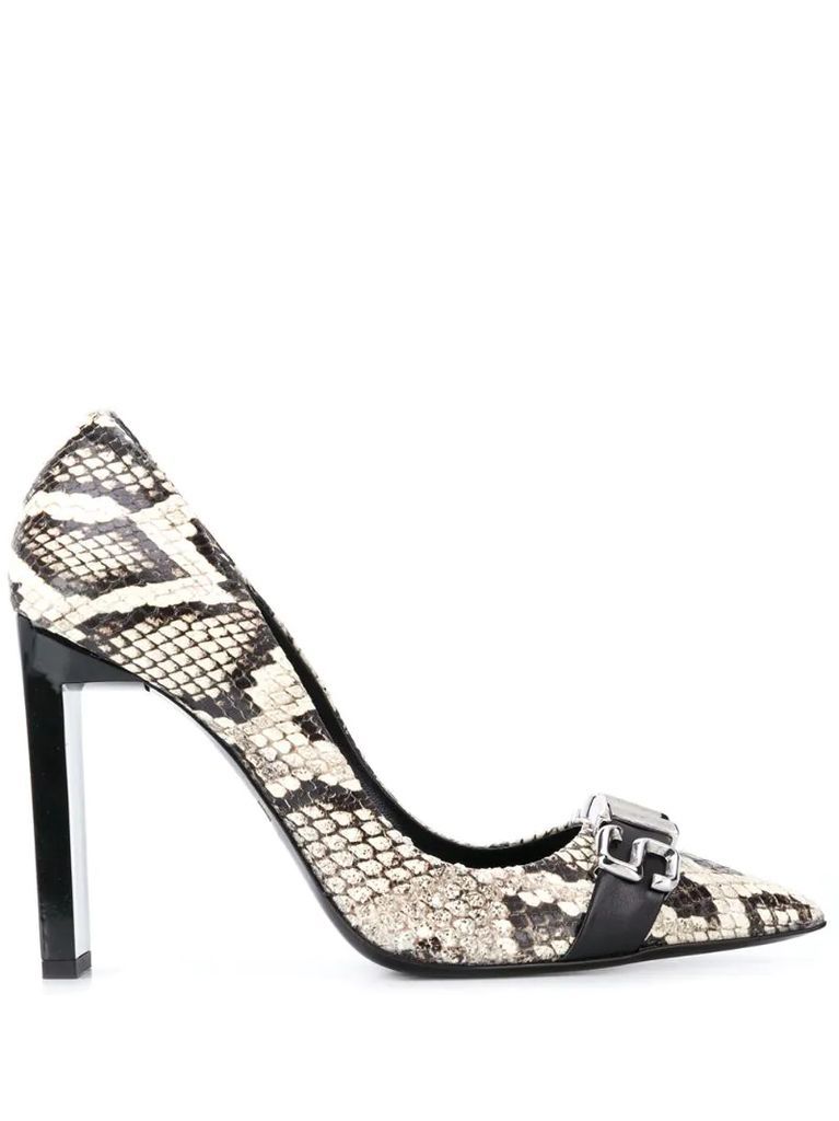 snakeskin-effect pointed pumps