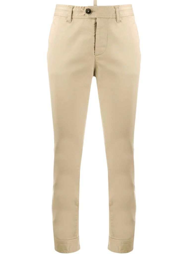 buttoned waist cropped trousers