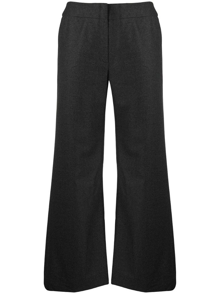 wide-legged tailored trousers