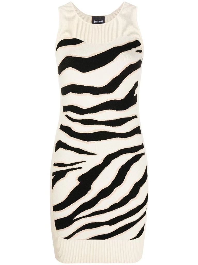 sleeveless animal-print dress