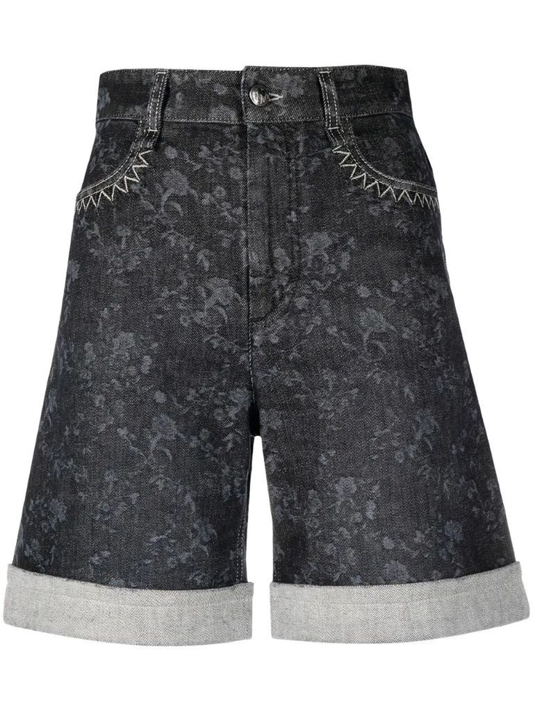floral-print denim shorts