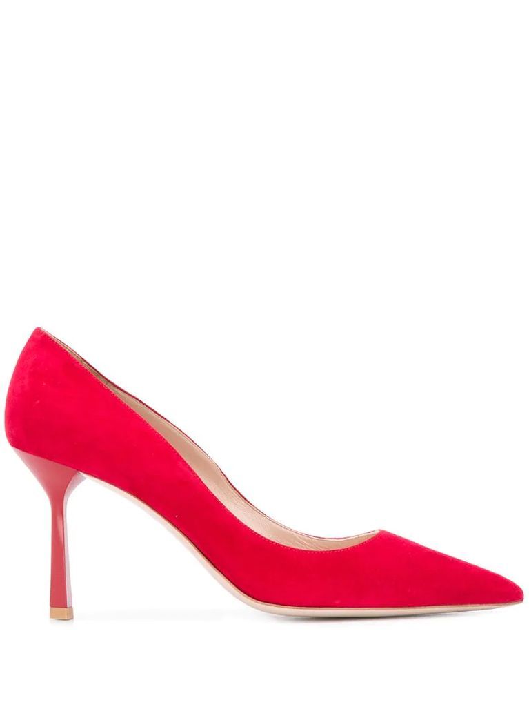 pointed 90 pumps