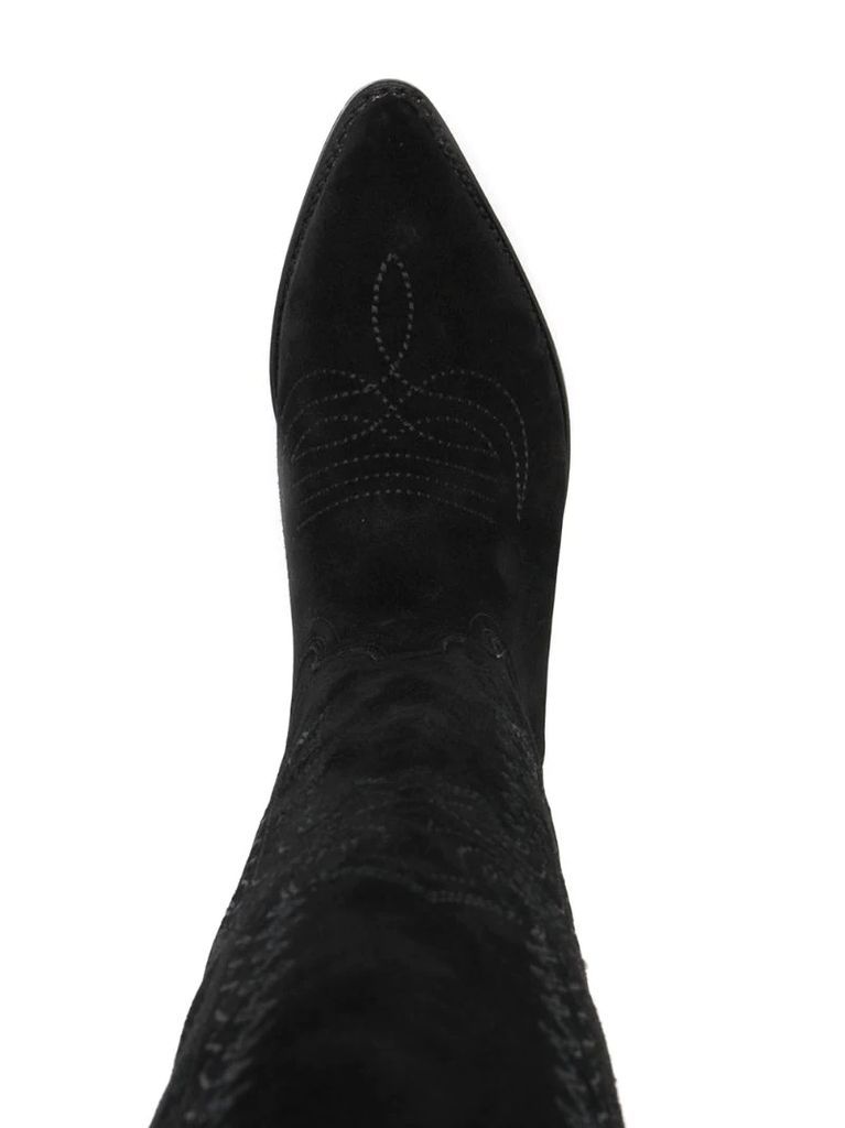 Western-style suede boots