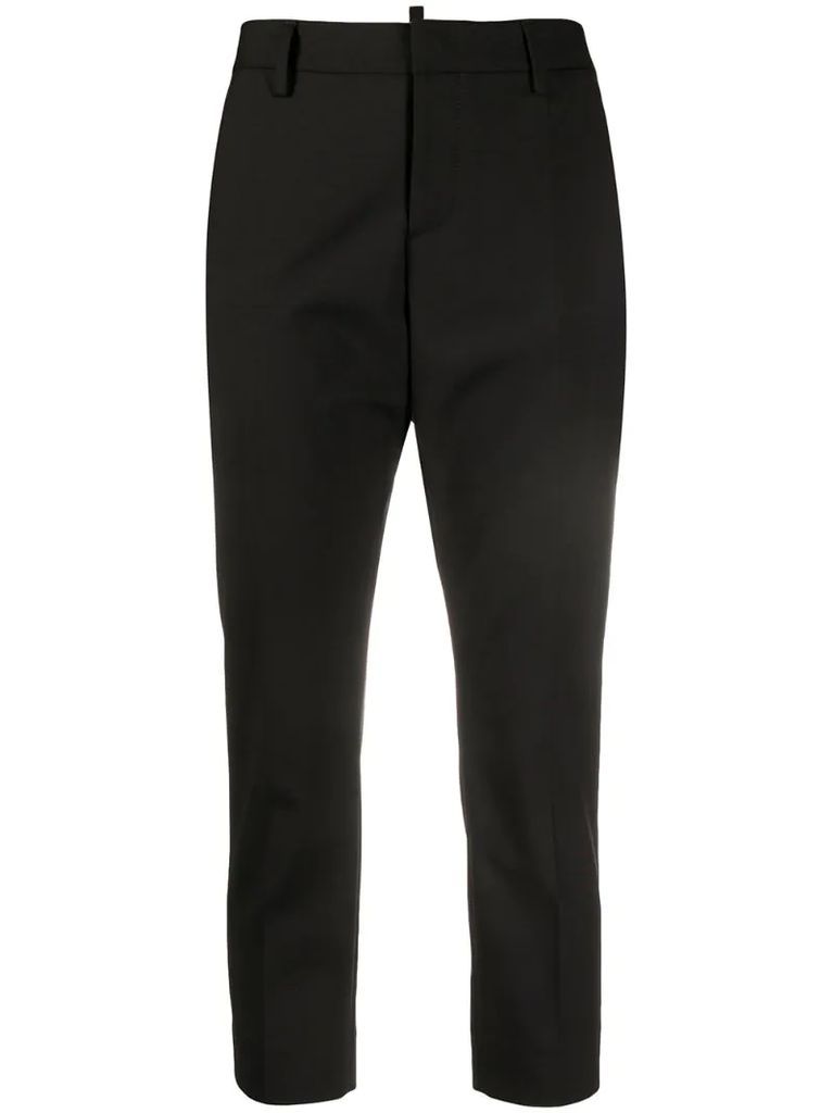 slim-fit cropped trousers
