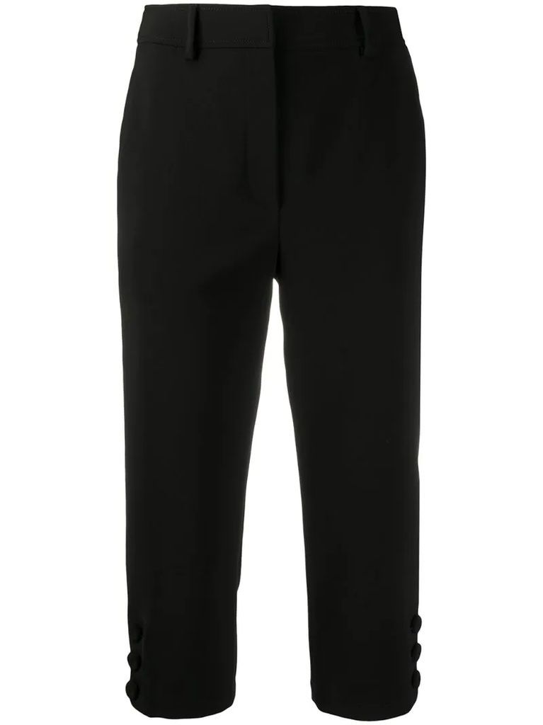 below-the-knee cropped trousers